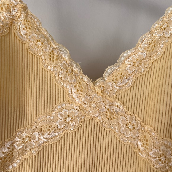 Yellow lace tami top, size M/L - Picture 2 of 8